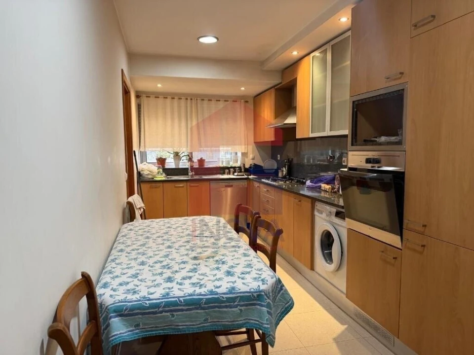 Apartamento T3 para Venda em Vila Verde e Barbudo Foto 3