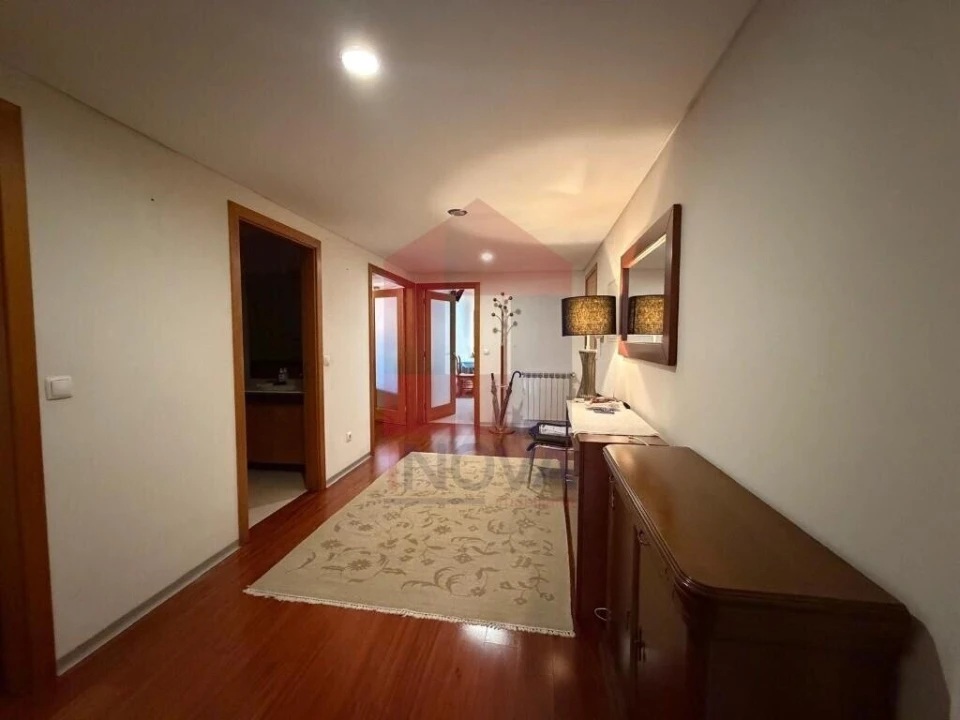 Apartamento T3 para Venda em Vila Verde e Barbudo Foto 6