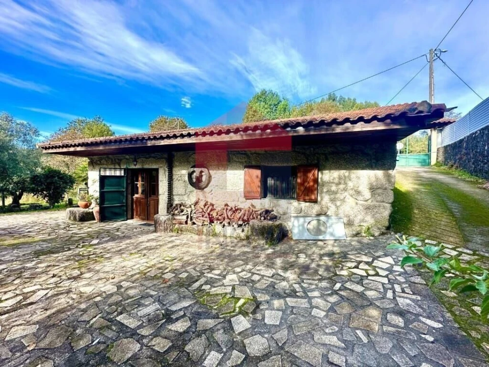 Moradia T3 para Venda em Valdreu Foto 2