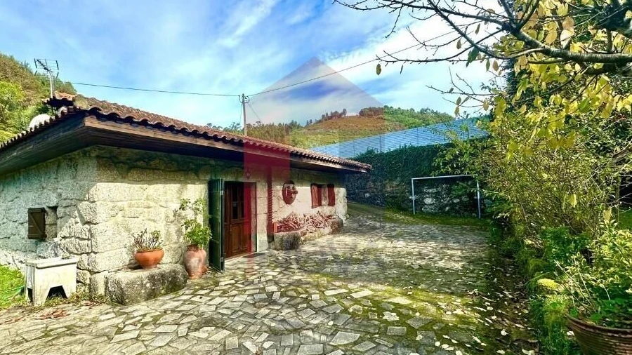 Moradia T3 para Venda em Valdreu