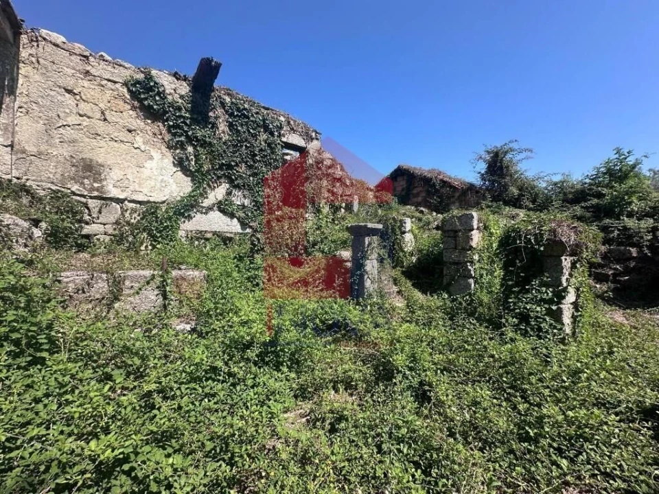 Moradia T0 para Venda em Valdreu Foto 5