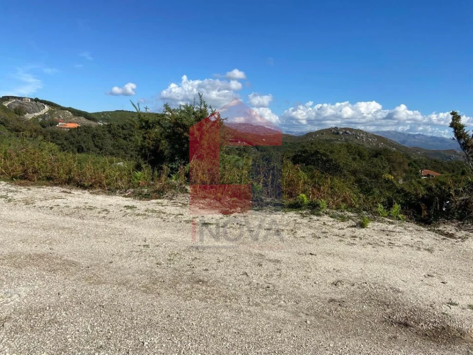 Terreno para Venda em Valdreu Foto 2