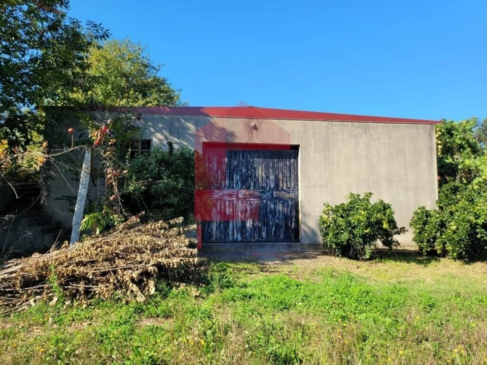 Armazém para Venda em Cervães Foto 1