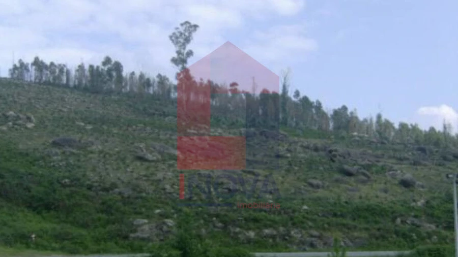 Terreno para Venda em Dossãos
