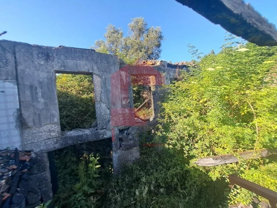 Moradia T0 para Venda em Valdreu Foto 3