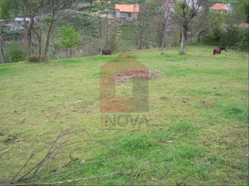 Terreno para Venda em Aboim da Nóbrega e Gondomar Foto 1