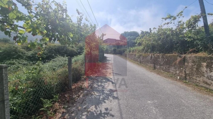 Terreno para Venda em Aboim da Nóbrega e Gondomar Foto 9