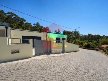 Moradia T3 para Venda em Espinho