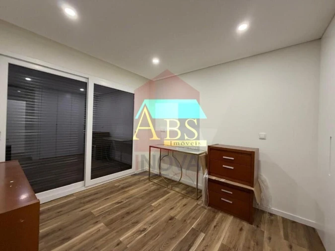 Moradia T3 para Venda em Espinho Foto 14