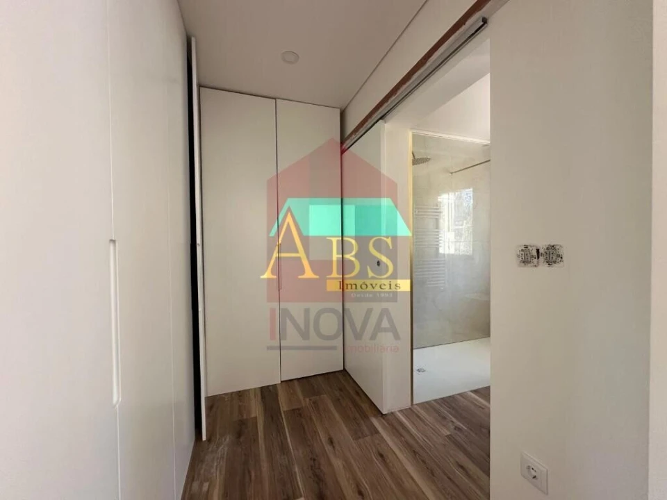 Moradia T3 para Venda em Espinho Foto 17