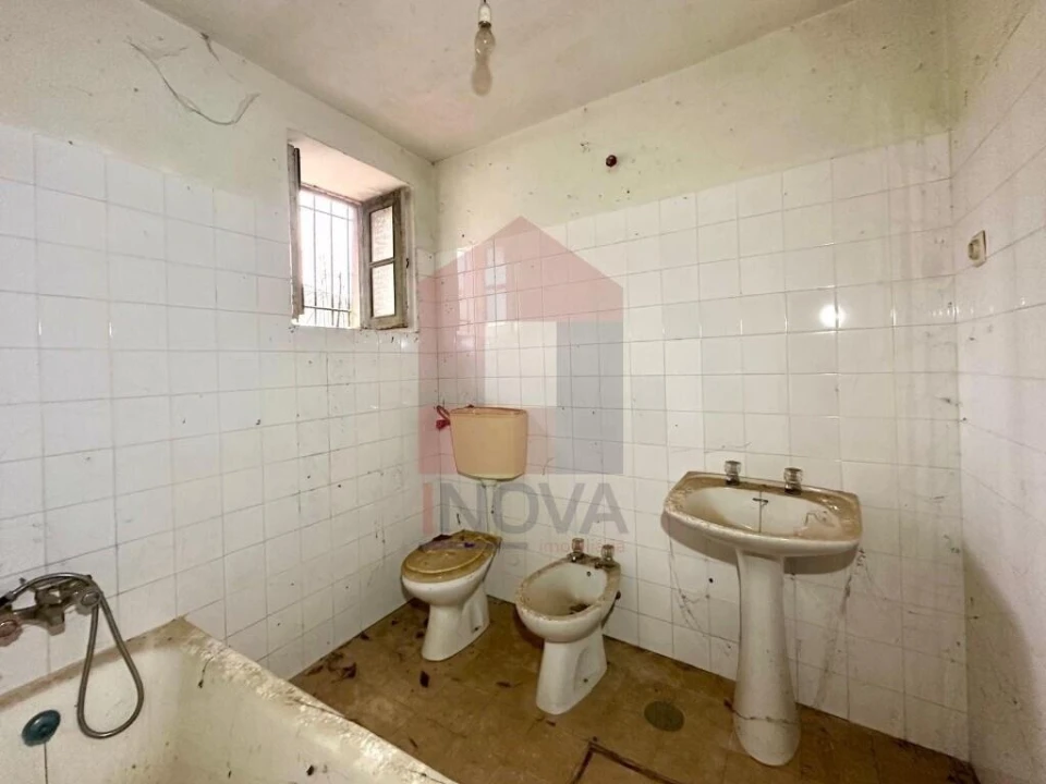 Moradia T6 para Venda em Lanhas Foto 34