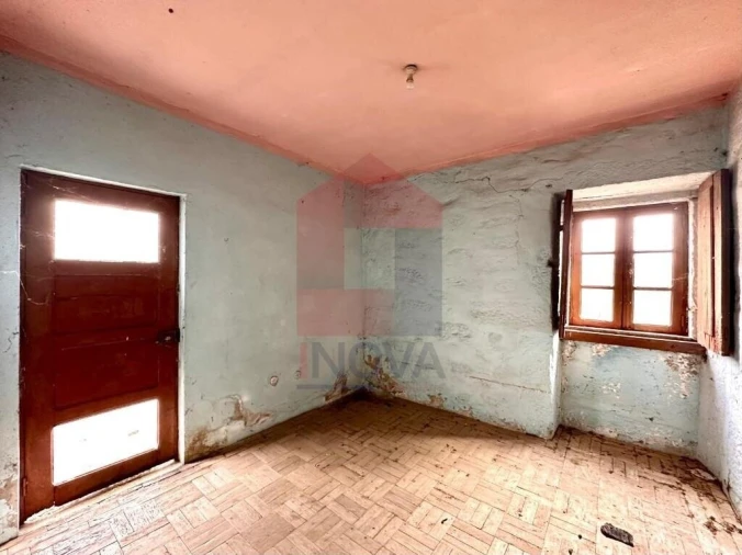 Moradia T6 para Venda em Lanhas Foto 12