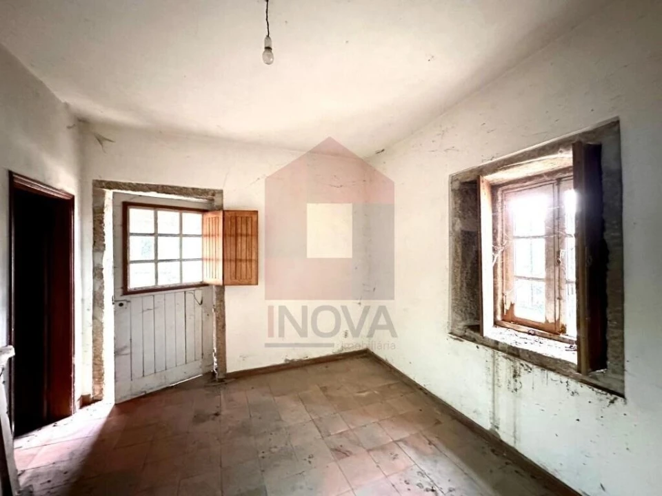 Moradia T6 para Venda em Lanhas Foto 26