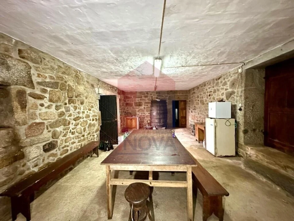 Moradia T6 para Venda em Lanhas Foto 37