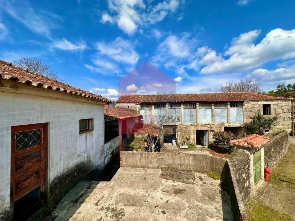 Moradia T6 para Venda em Lanhas Foto 4