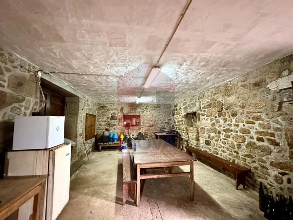 Moradia T6 para Venda em Lanhas Foto 38