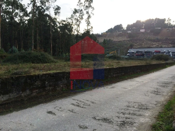 Terreno para Venda em Sabariz Foto 4