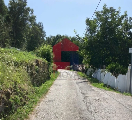 Moradia T0 para Venda em Parada de Gatim Foto 24