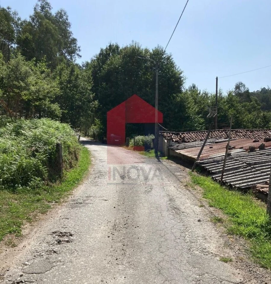 Moradia T0 para Venda em Parada de Gatim Foto 22