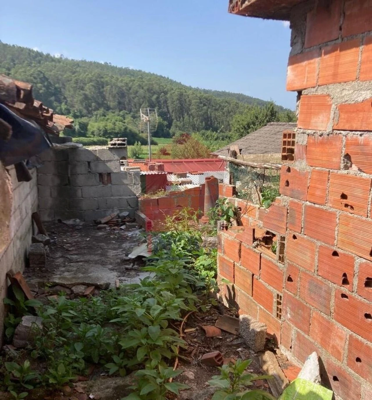 Moradia T0 para Venda em Parada de Gatim Foto 12