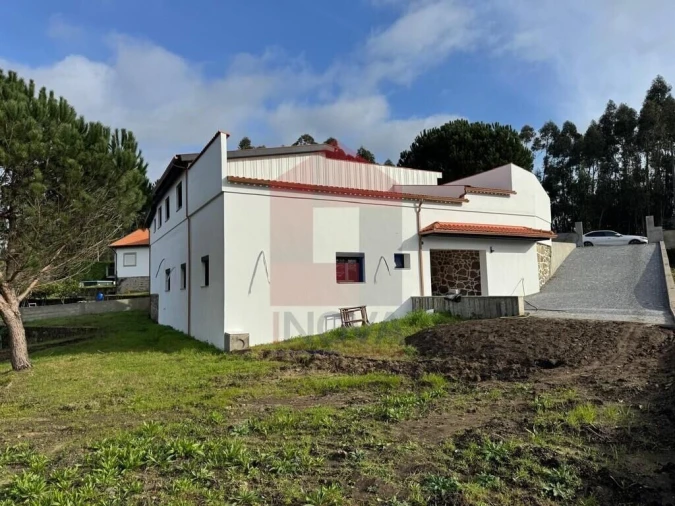 Moradia T3 para Venda em Lanhas Foto 24