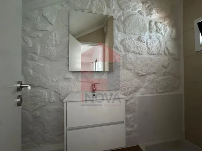 Moradia T3 para Venda em Lanhas Foto 8