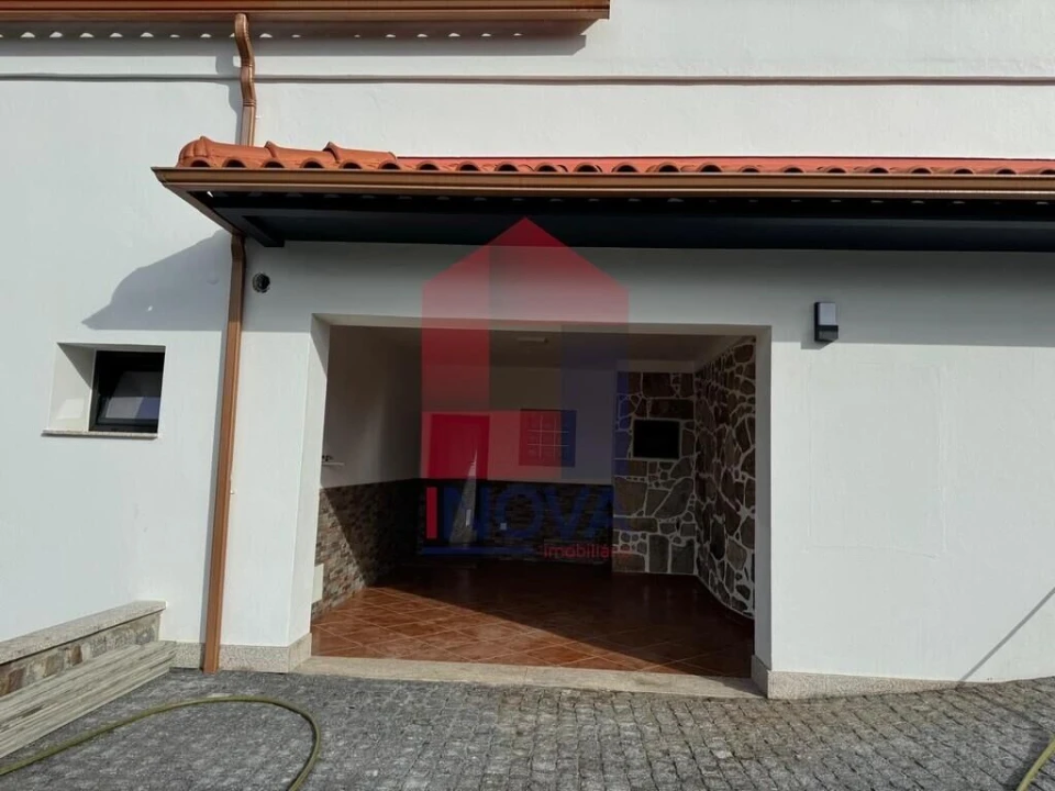 Moradia T3 para Venda em Lanhas Foto 19