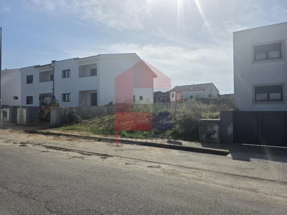 Terreno para Venda em Cabanelas Foto 2