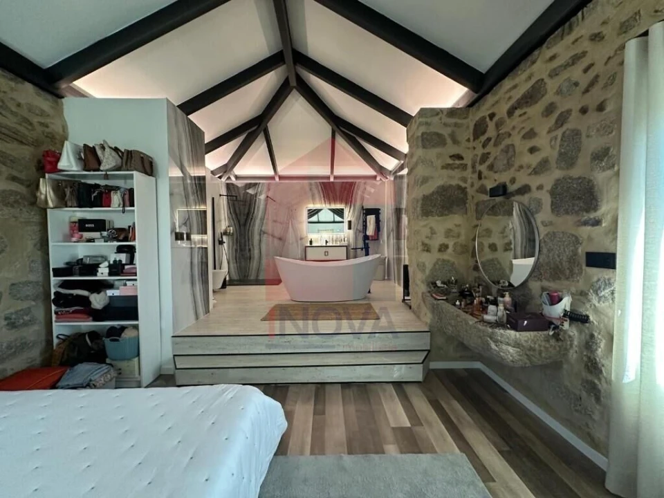 Moradia T2 para Venda em Lanhas Foto 8