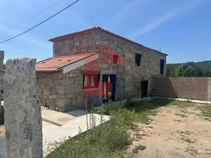 Moradia T2 para Venda em Lanhas Foto 27