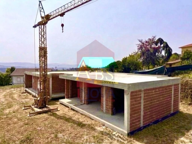 Moradia T3 para Venda em Prado (São Miguel) Foto 2