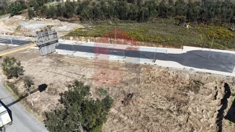 Terreno para Venda em Loureira
