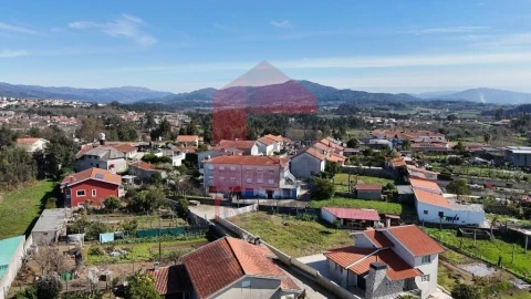 Terreno para Venda em Loureira