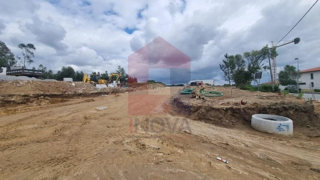 Terreno para Venda em Loureira Foto 19