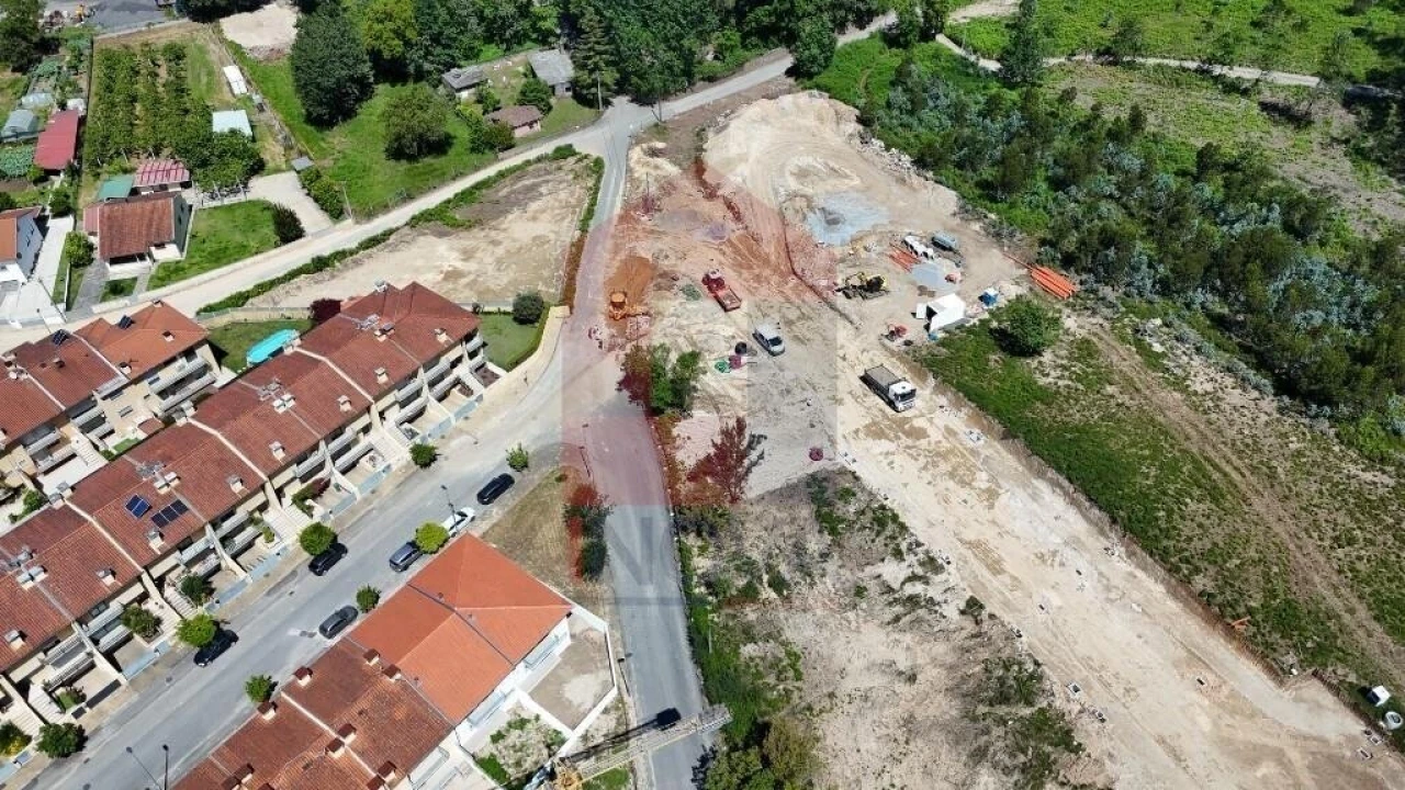 Terreno para Venda em Loureira Foto 43