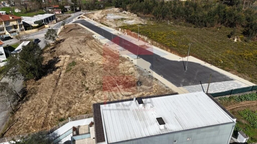 Terreno para Venda em Loureira Foto 10