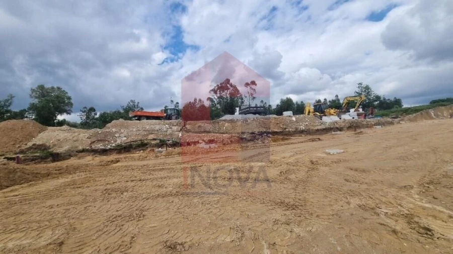 Terreno para Venda em Loureira Foto 33