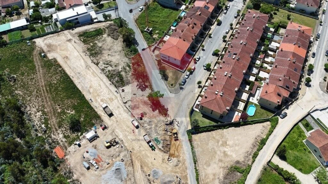 Terreno para Venda em Loureira Foto 50