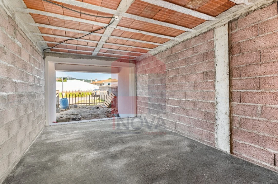 Moradia T3 para Venda em Vila Verde e Barbudo Foto 10