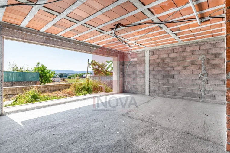 Moradia T3 para Venda em Vila Verde e Barbudo Foto 7