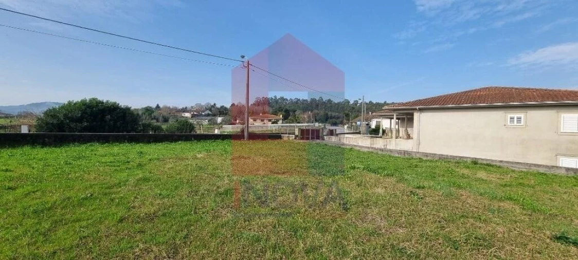 Terreno para Venda em Cervães Foto 2