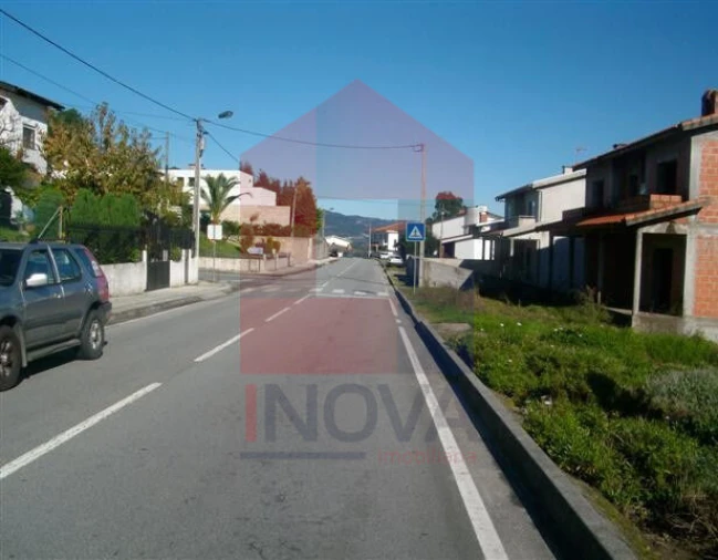 Terreno para Venda em Vila Verde e Barbudo Foto 4