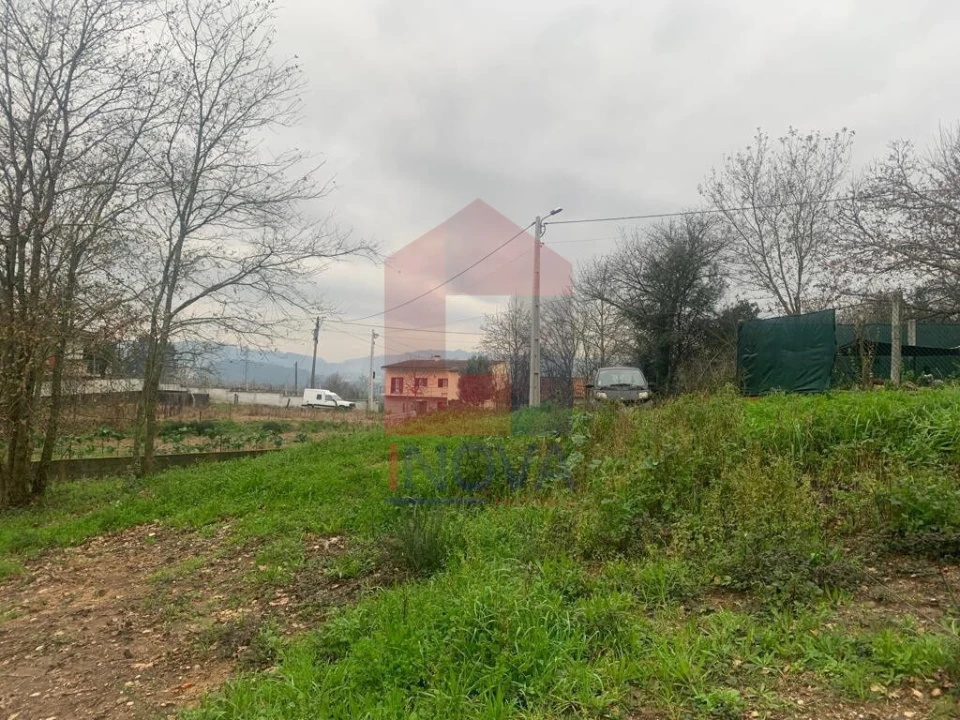 Terreno para Venda em Sabariz Foto 4