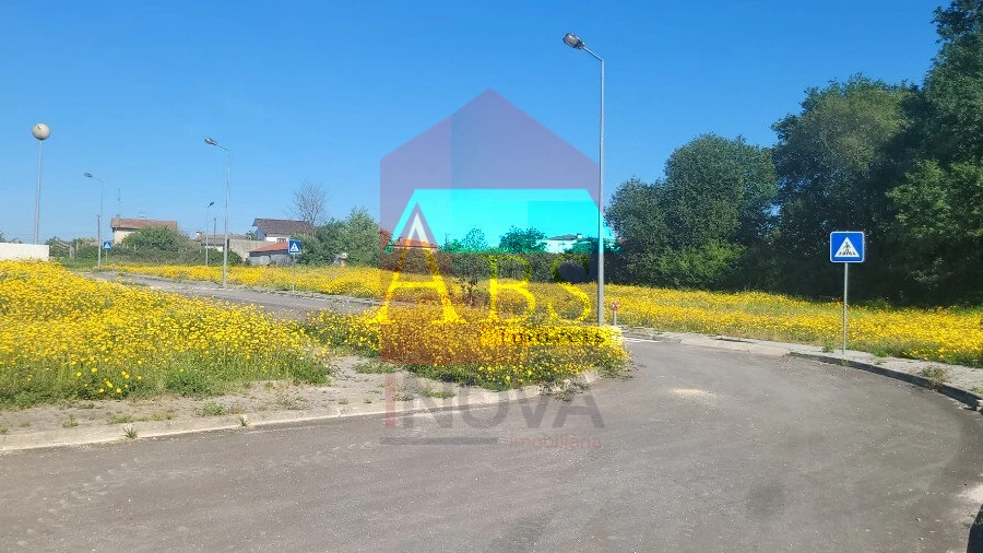 Terreno para Venda em Loureira