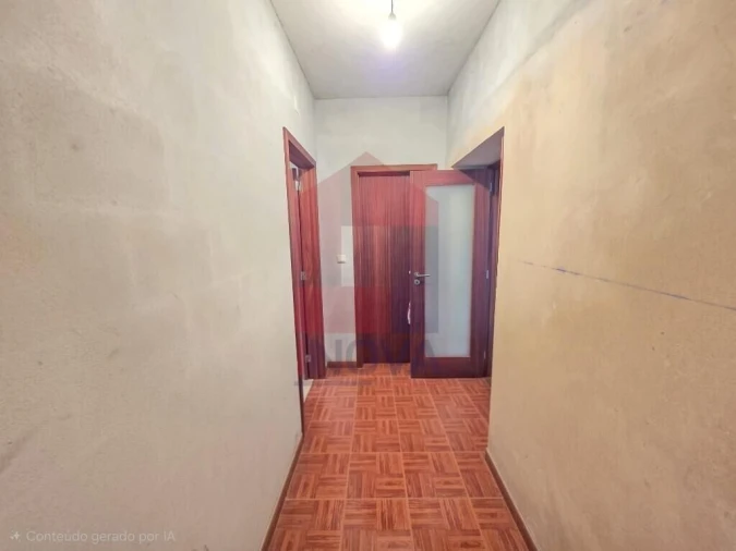 Moradia T2 para Venda em Vila Verde e Barbudo Foto 8