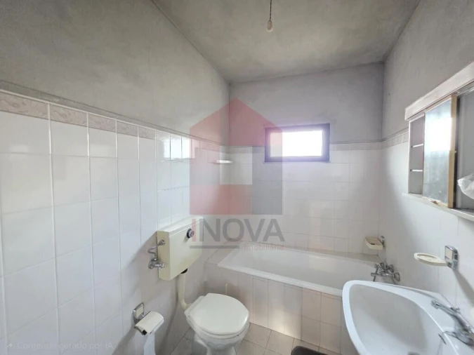 Moradia T2 para Venda em Vila Verde e Barbudo Foto 11