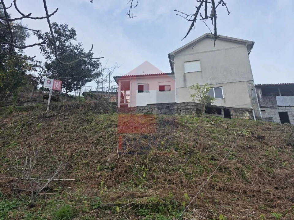 Moradia T2 para Venda em Vila Verde e Barbudo Foto 13