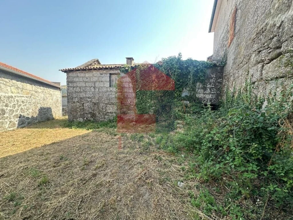 Moradia T1 para Venda em Aboim da Nóbrega e Gondomar Foto 12