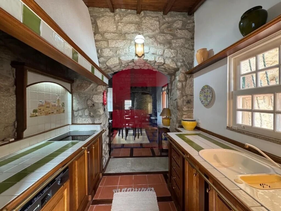 Moradia T5 para Venda em Turiz Foto 9