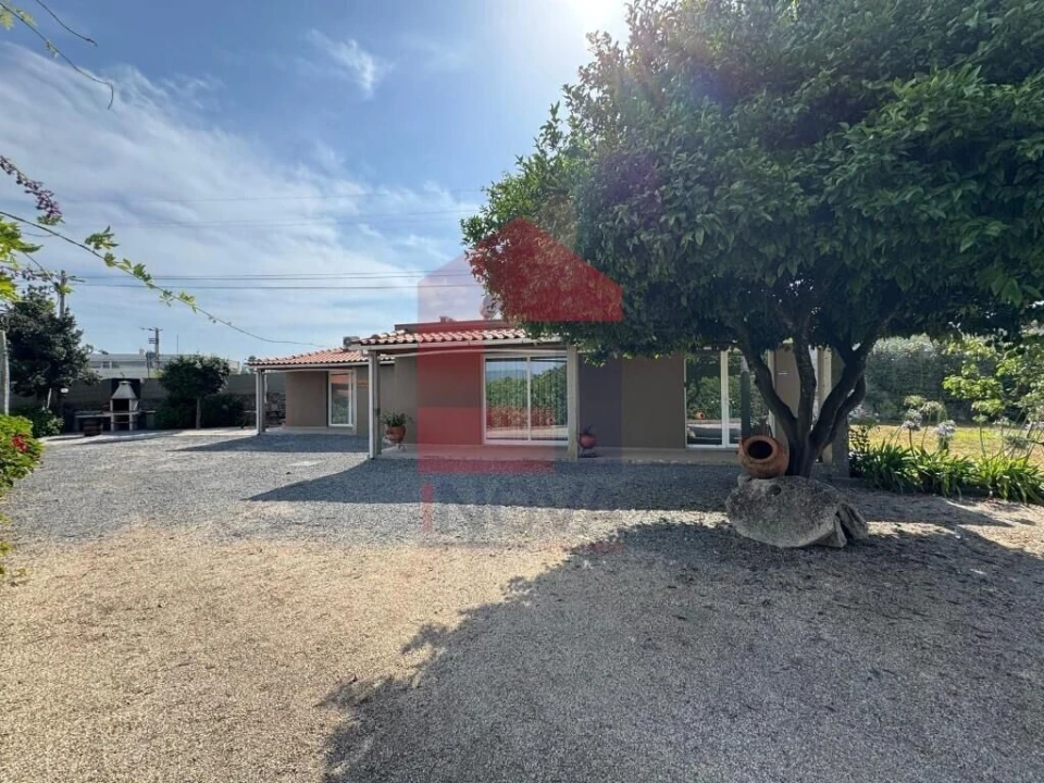 Moradia T5 para Venda em Turiz Foto 44